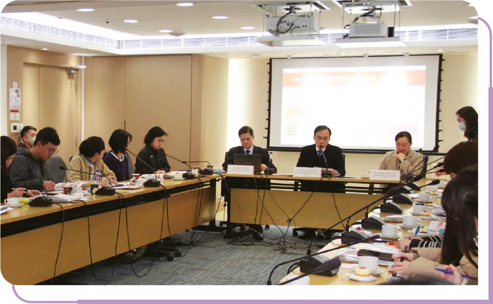 通讯办于2024年1月与传媒茶聚，分享通讯办在过去一年的工作及2024年的工作计划。
